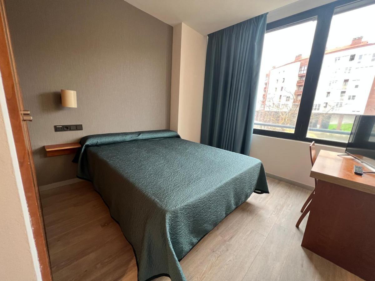 Duque De Wellington Hotel Vitoria-Gasteiz Bagian luar foto