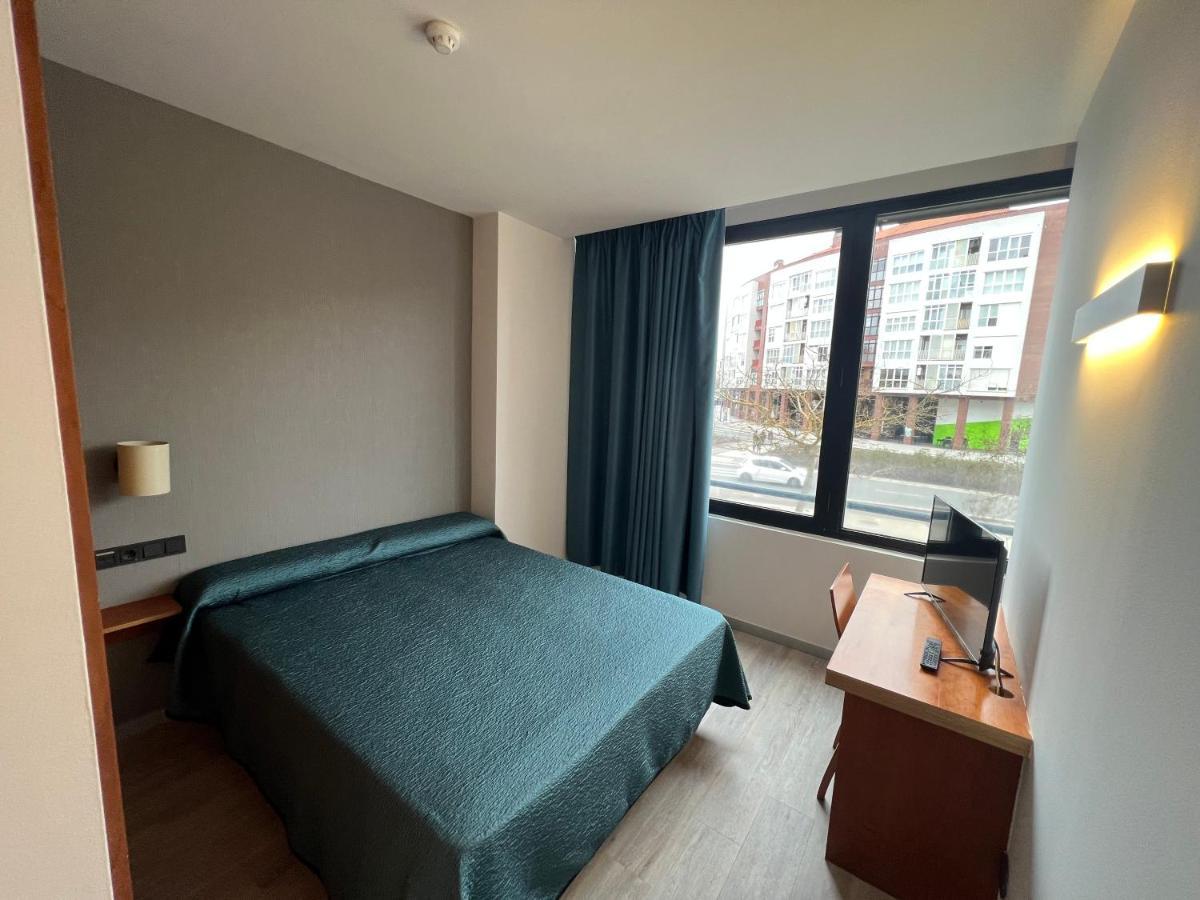 Duque De Wellington Hotel Vitoria-Gasteiz Bagian luar foto