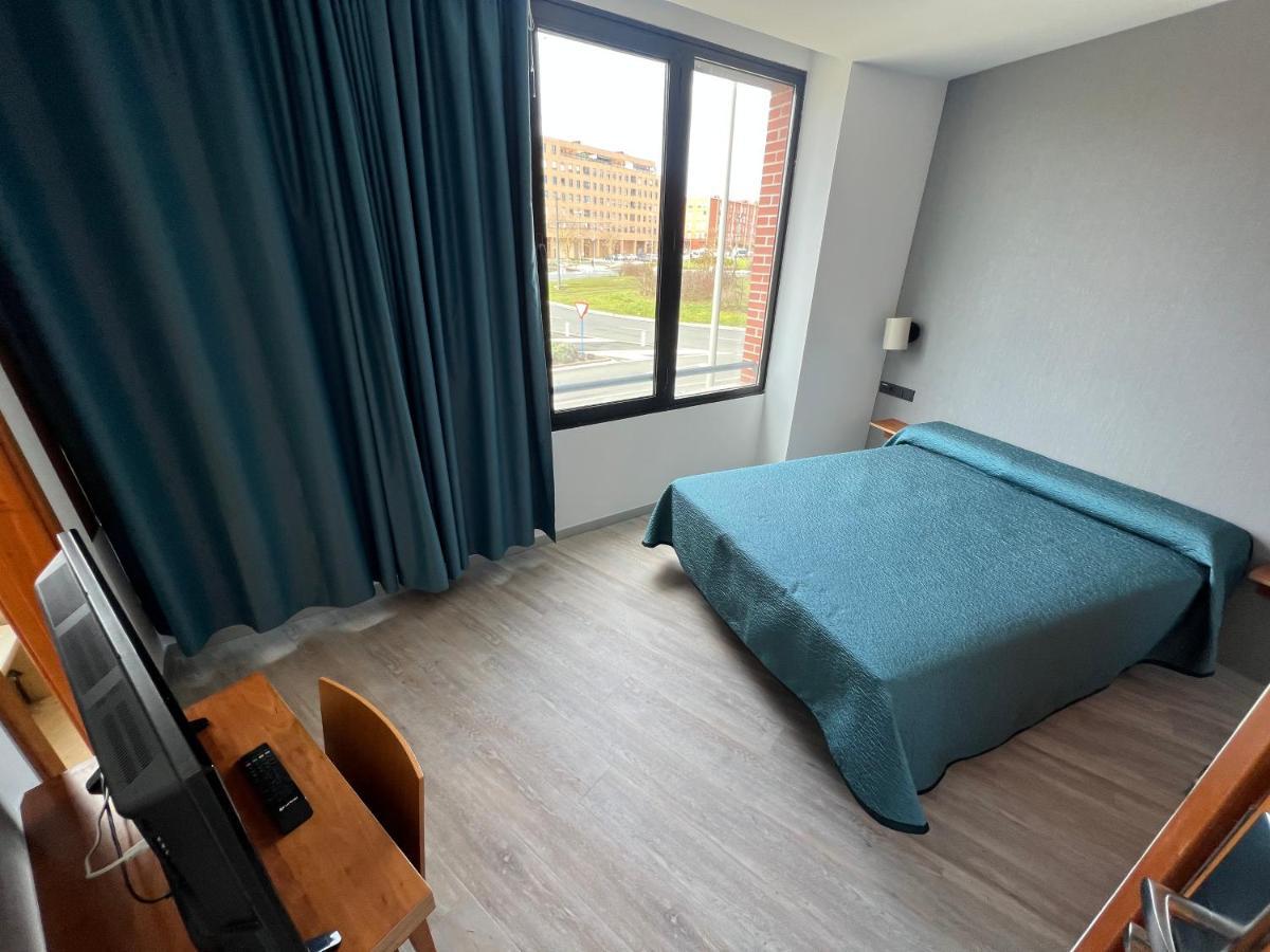 Duque De Wellington Hotel Vitoria-Gasteiz Bagian luar foto