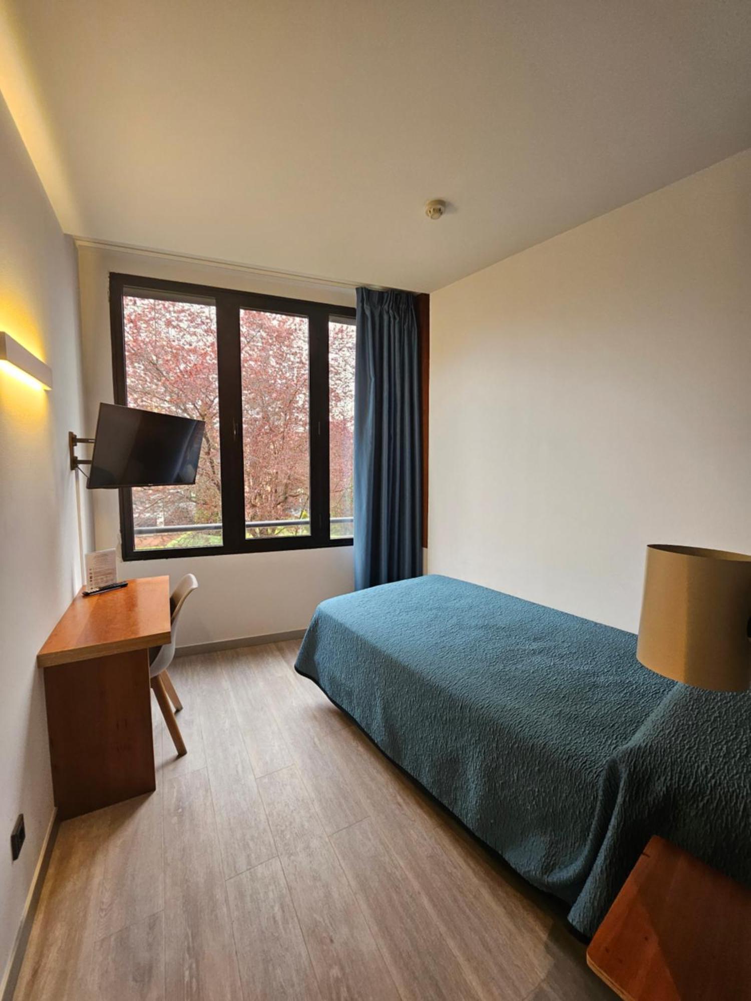Duque De Wellington Hotel Vitoria-Gasteiz Bagian luar foto
